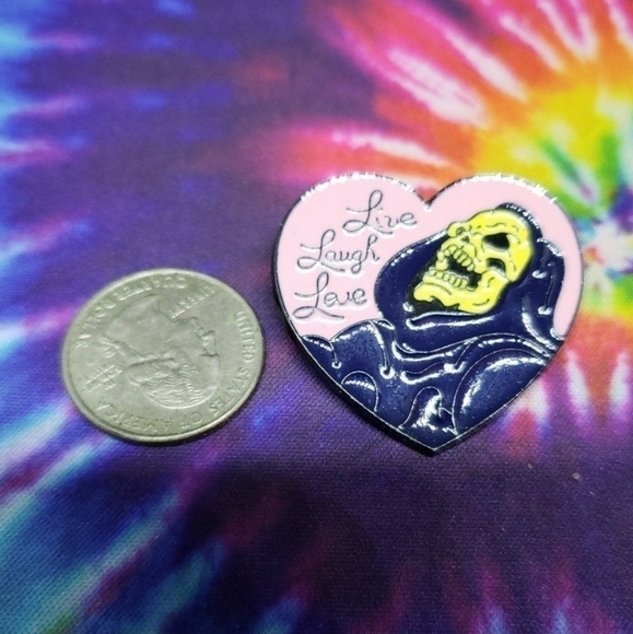 LIVE Laugh Love Skeletor Masters of the Universe Enamel Pin Brooch - Picture 4 of 4